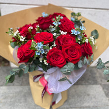 Load image into Gallery viewer, BLOOM'S Signature 20 Red Roses