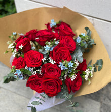 Load image into Gallery viewer, BLOOM'S Signature 20 Red Roses