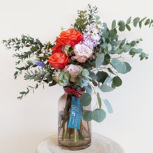 Load image into Gallery viewer, Vase + Bestie Rose Bouquet (Large)