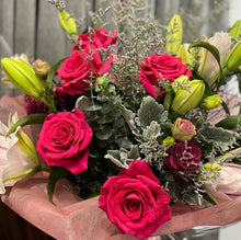 Load image into Gallery viewer, Simply Extravagant