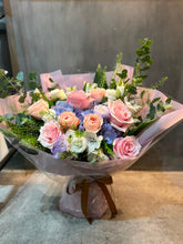 Load image into Gallery viewer, Rose Hydrangea Bouquet
