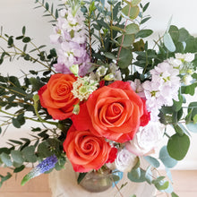 Load image into Gallery viewer, Vase + Bestie Rose Bouquet (Large)
