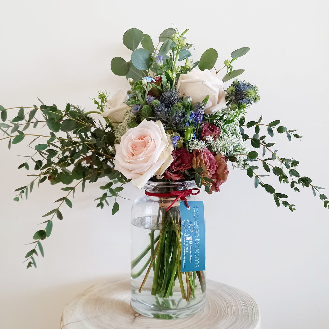 Vase + Summer Breeze Rose Bouquet (Large)
